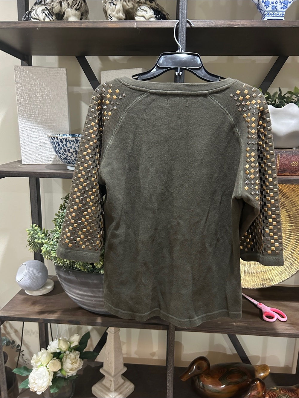 Akoo large Olive Green V-Neck Top with Studded Sleeve Detail - Picture 6 of 6